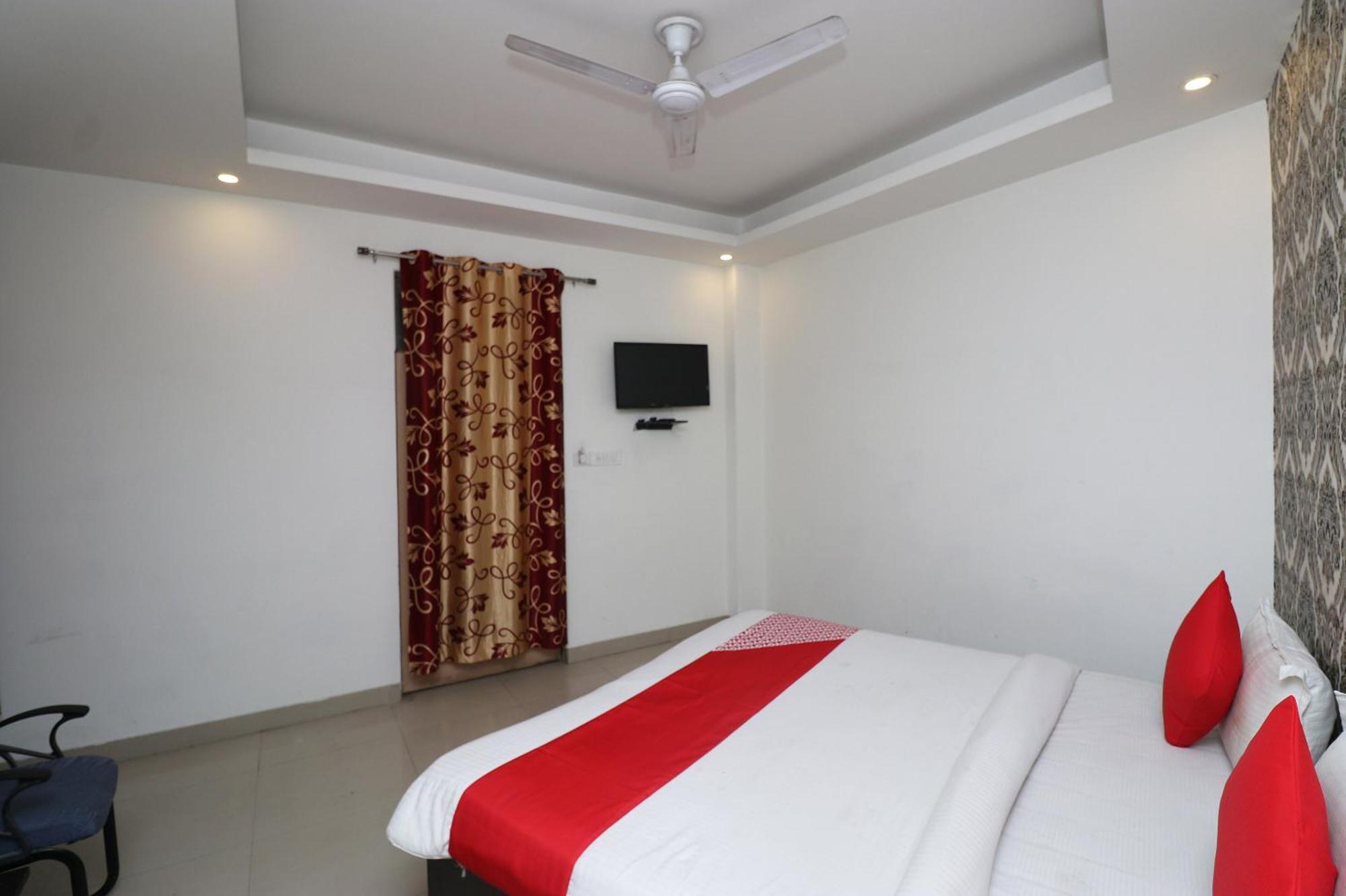 Oyo Flagship Hotel Daimond New Delhi Extérieur photo