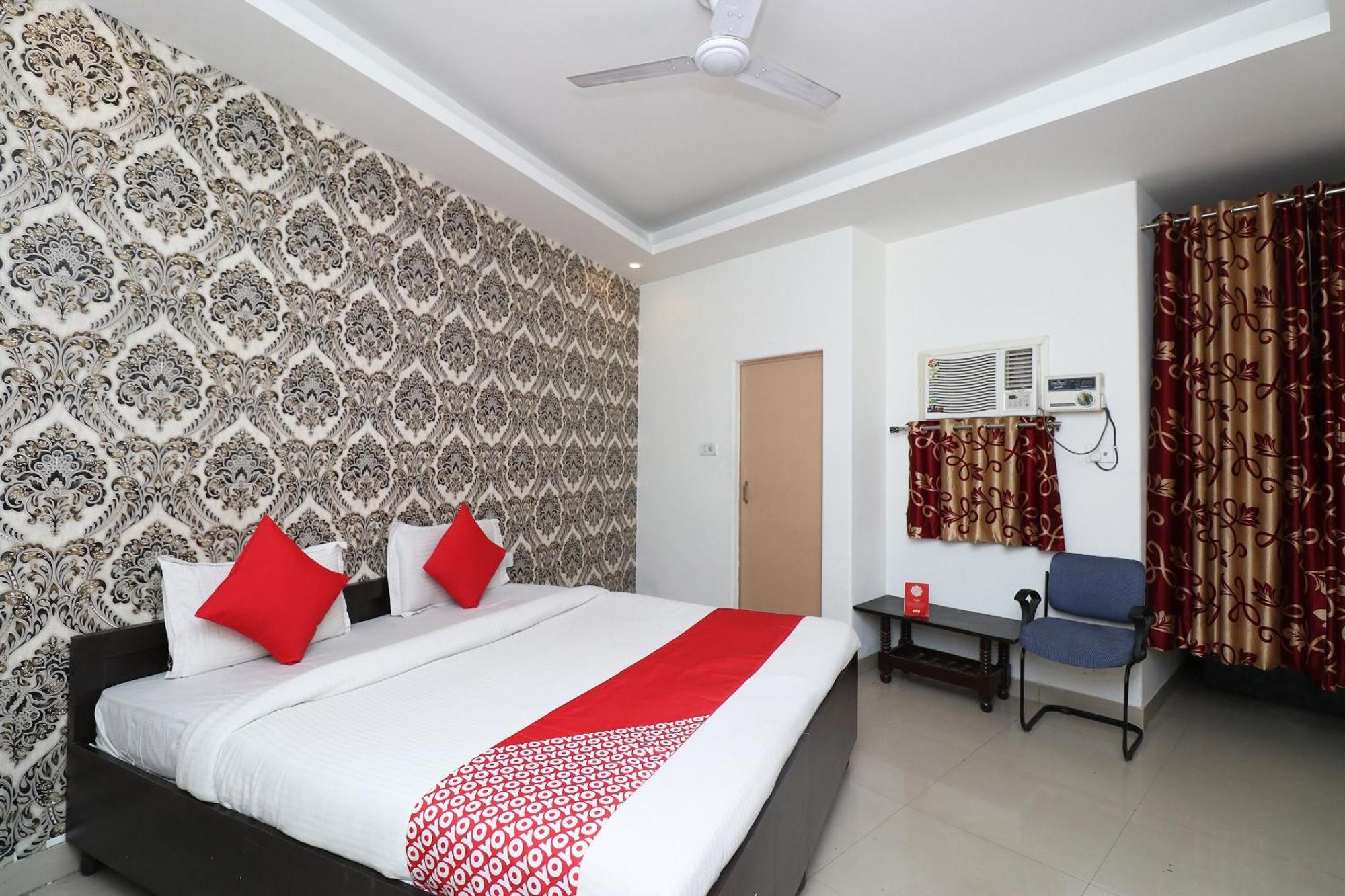 Oyo Flagship Hotel Daimond New Delhi Extérieur photo