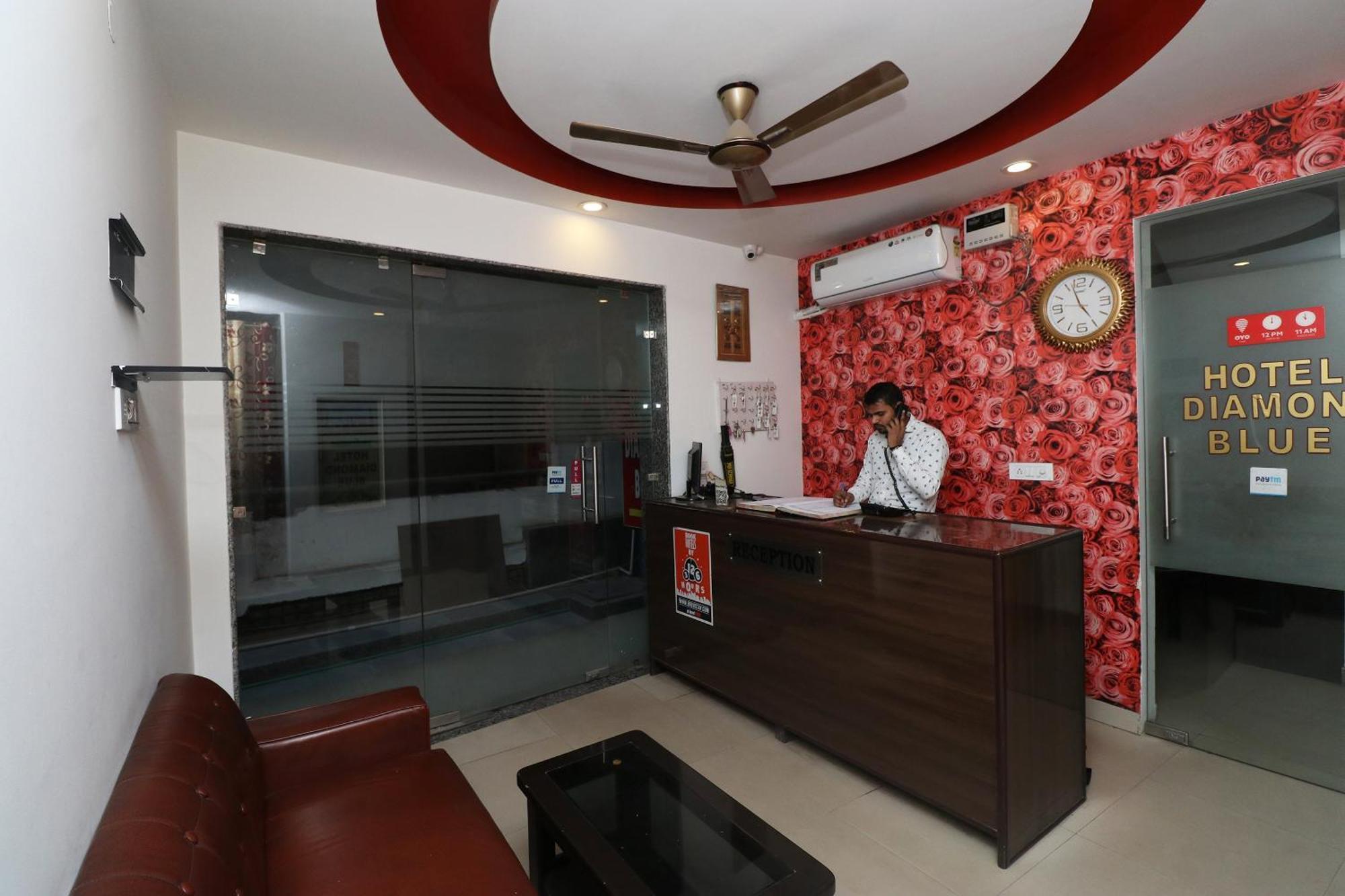 Oyo Flagship Hotel Daimond New Delhi Extérieur photo